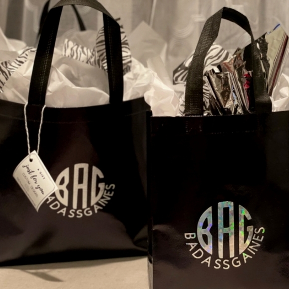 "LOOK LIKE A BEAUTY TRAIN LIKE A BEAST" Cropped T-Shirt - Picture 4 of 7